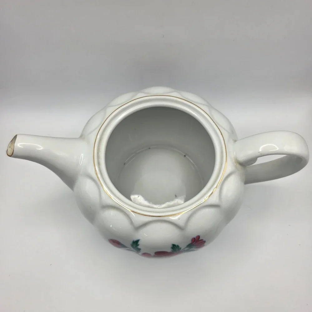 Vintage‎ Parfums Laura Ashley Floral Scalloped Porcelain Teapot Gold Trim White